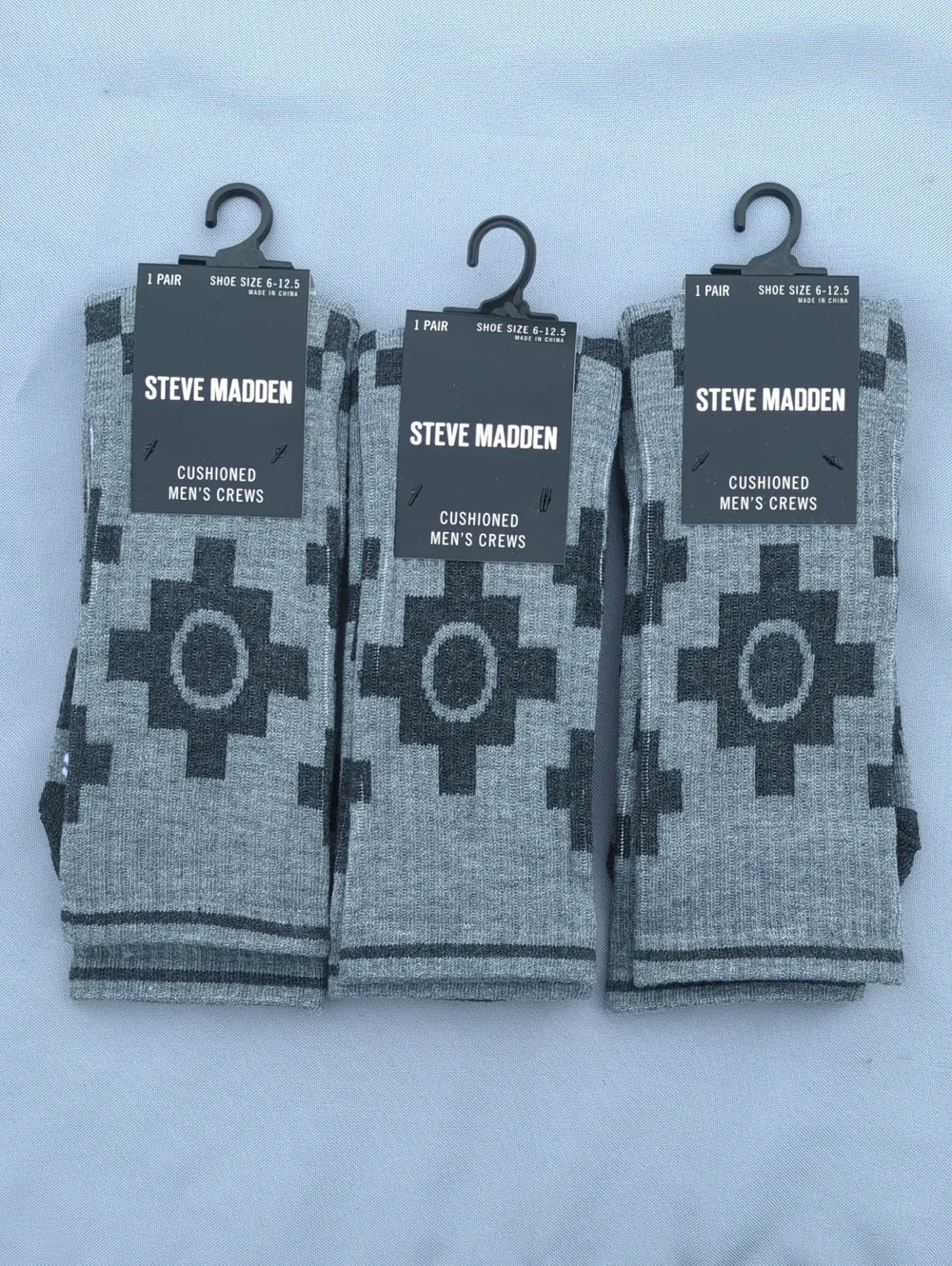 3PAIR BUNDLE + STEVE MADDEN CUSHIONED CREW SOCKS